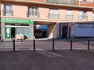  Parking / Garage � louer 10 m�