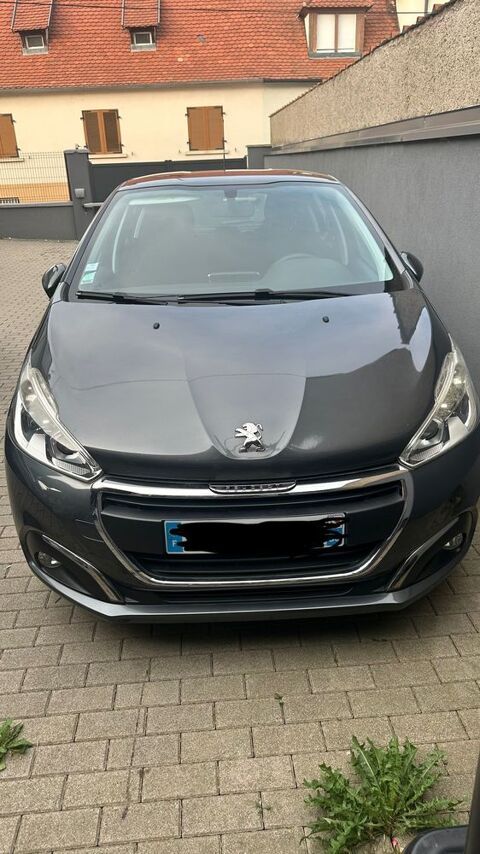 Peugeot 208 1.2 82cv vti