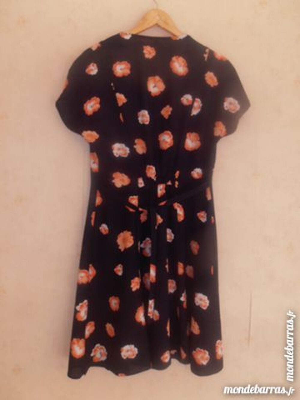Robe marine fleurie (59) Vêtements