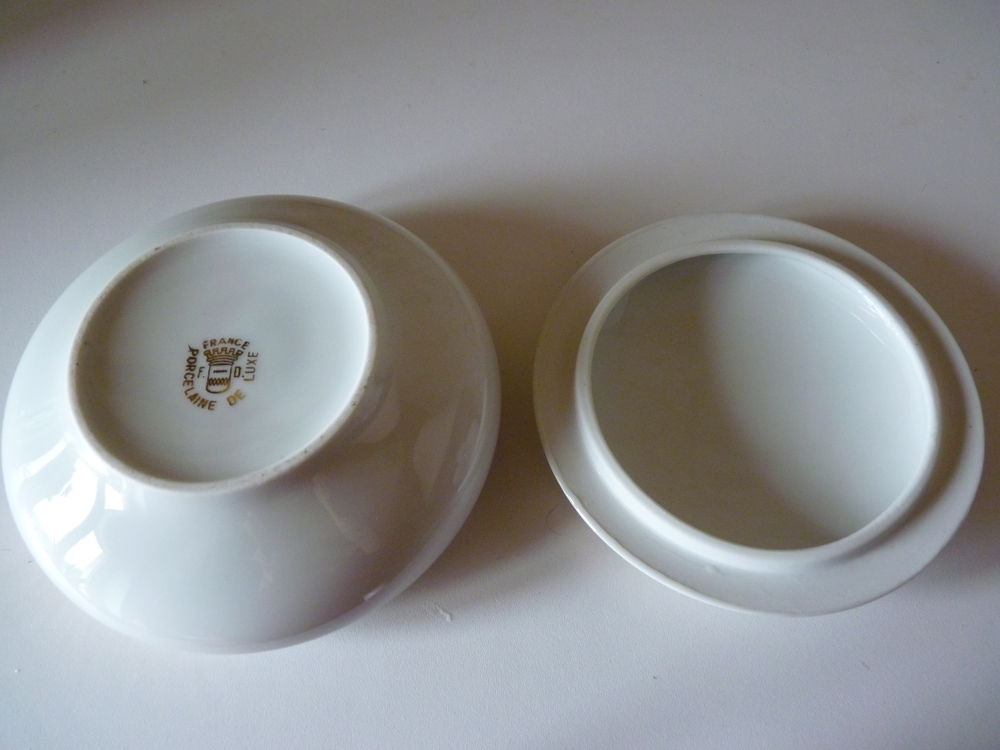 Bonbonni&egrave;re Napol&eacute;on et Jos&eacute;phine, en porcelaine Décoration