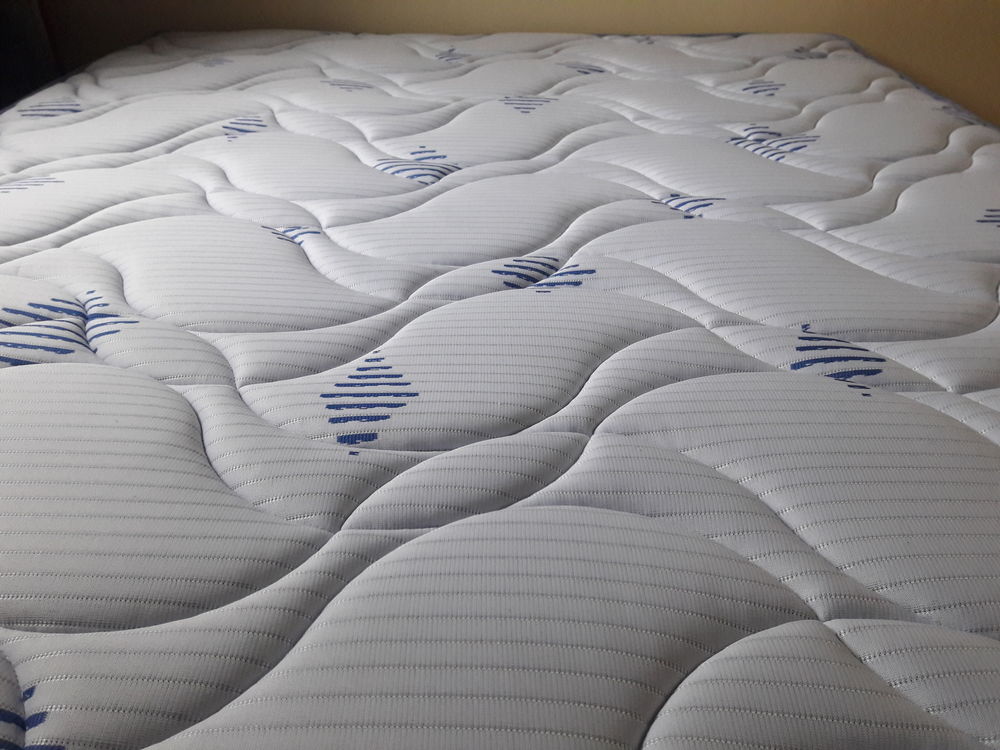 matelas M&Eacute;RINOS Meubles