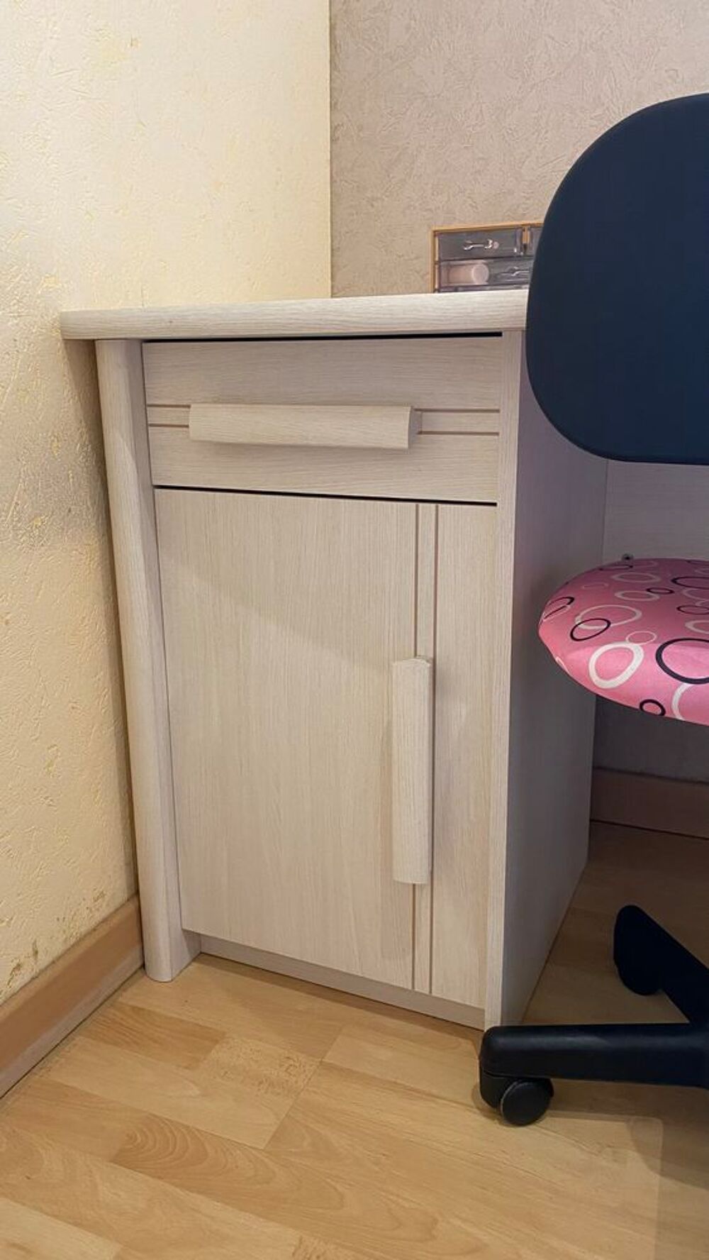 bureau en bois avec rangements Meubles