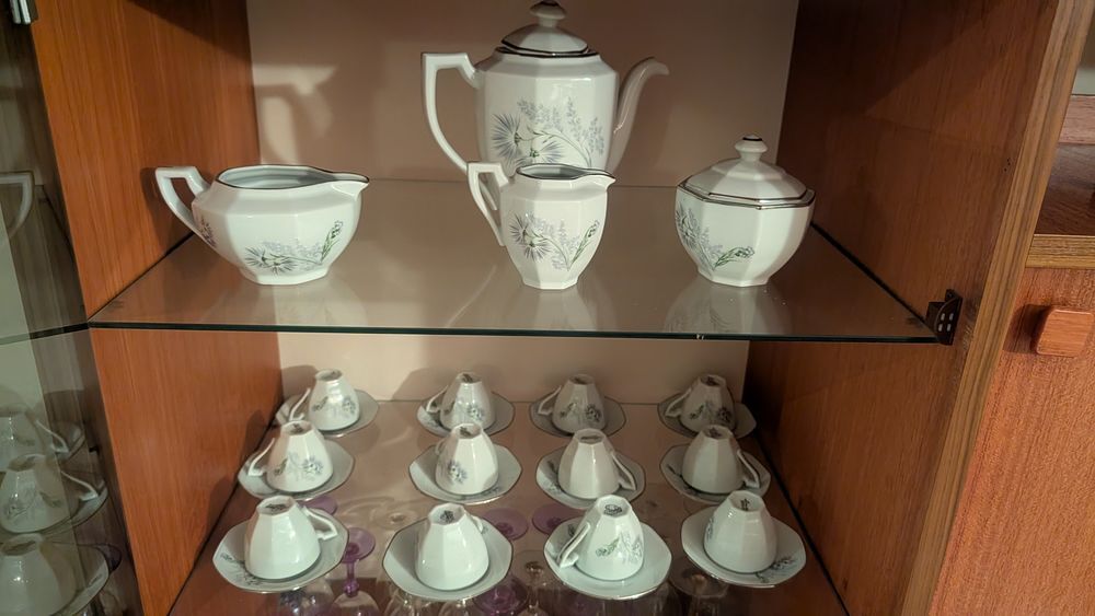Ensemble vaisselle Limoges "Bleuets"
Décoration