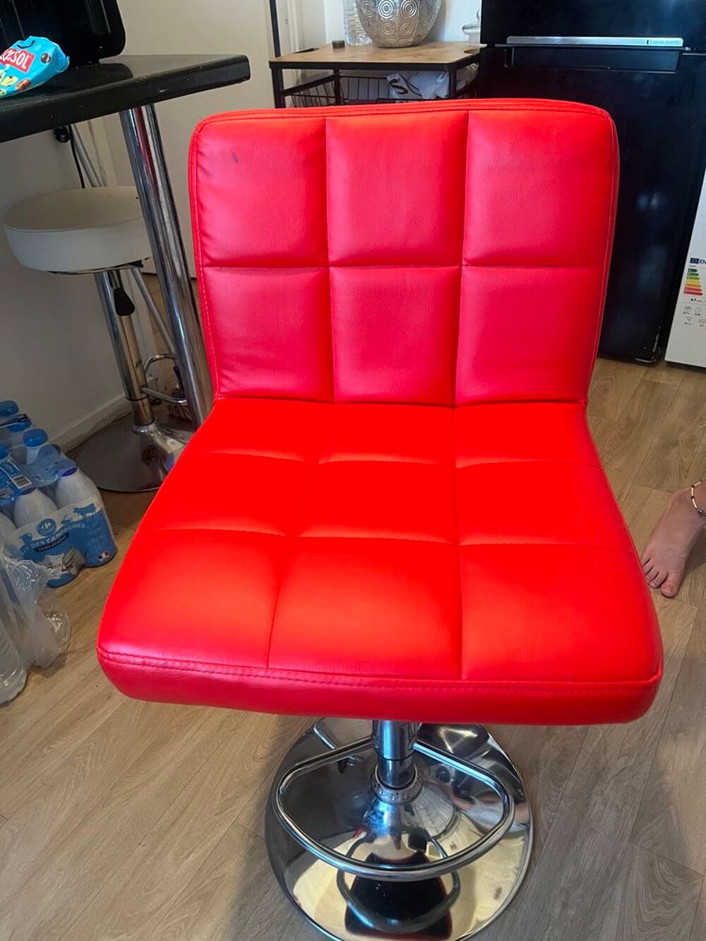 Tabourets rouges Meubles
