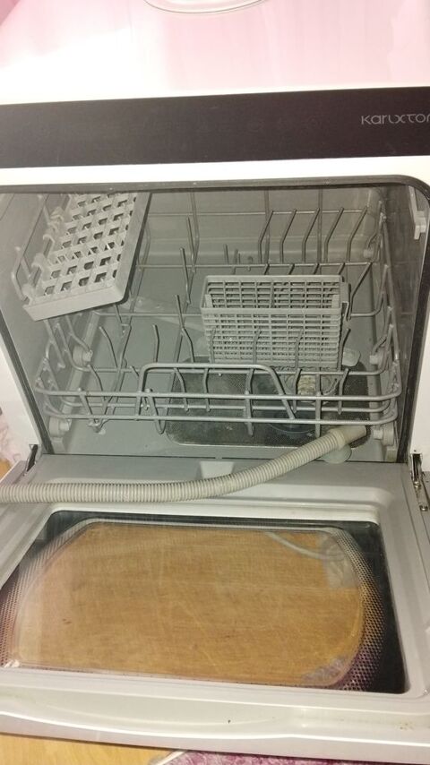 Mini lave-vaisselle pour 2/3  personnes 135 Meschers-sur-Gironde (17)