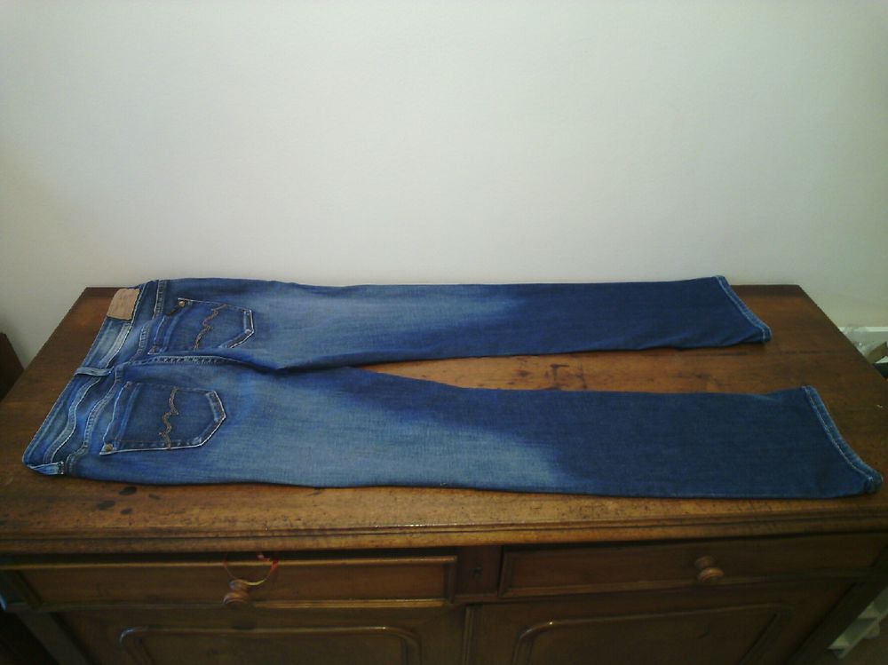 Jeans d&eacute;lav&eacute; taille 31 TEDDY SMITH - TBE Vêtements