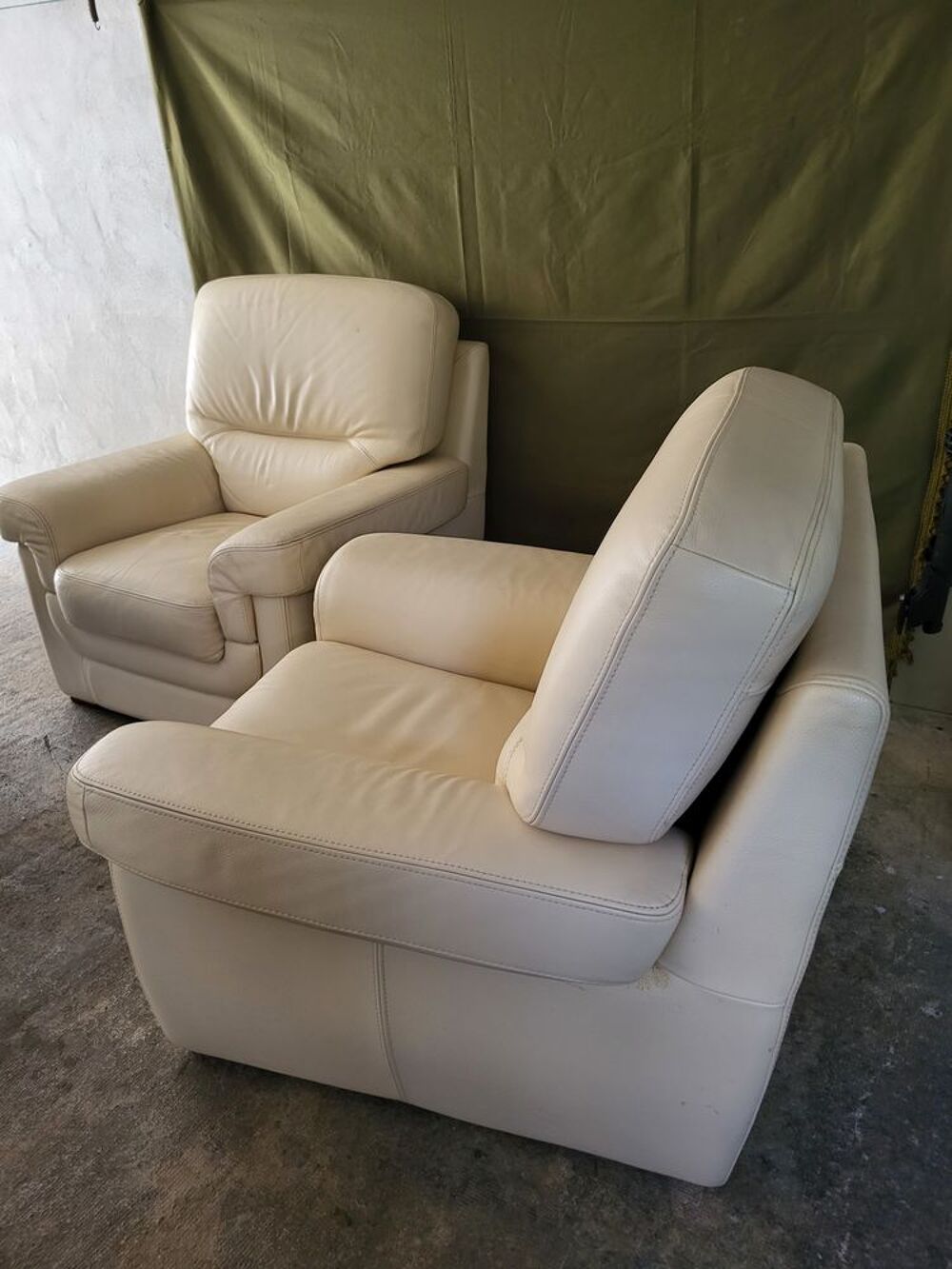 FAUTEUILS CUIR COULEUR IVOIRE Meubles
