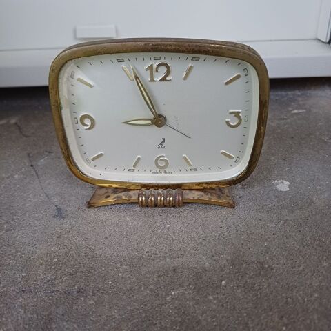 Ancien r�veil m�canique jaz 25 Rethel (08)