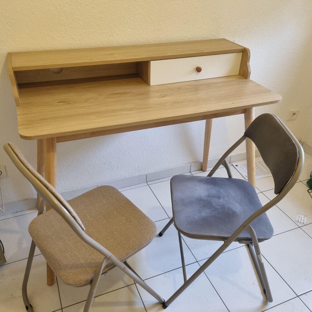 Ventes de meubles canap&eacute; et bureau pour 100€ en tout Meubles