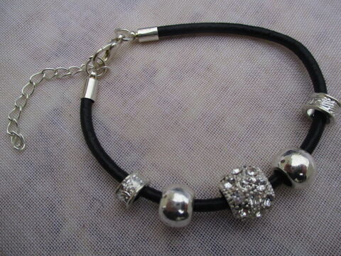 Bracelet Fantaisie Argent - Neuf 8 La Fert-Alais (91)