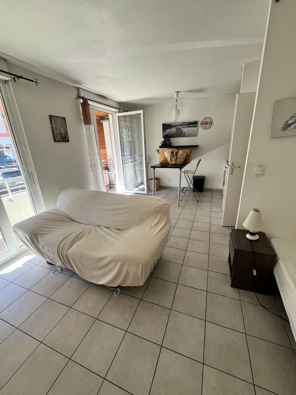Location Appartement Studio meublé disponible immédiatement Grenoble