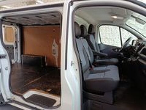 Vivaro VIVARO CA F2900 L2H1 1.6 CDTI 145 CH BITURBO ECOFLEX S/S PACK CLIM + 2017 occasion 79170 Secondign&eacute;-sur-Belle