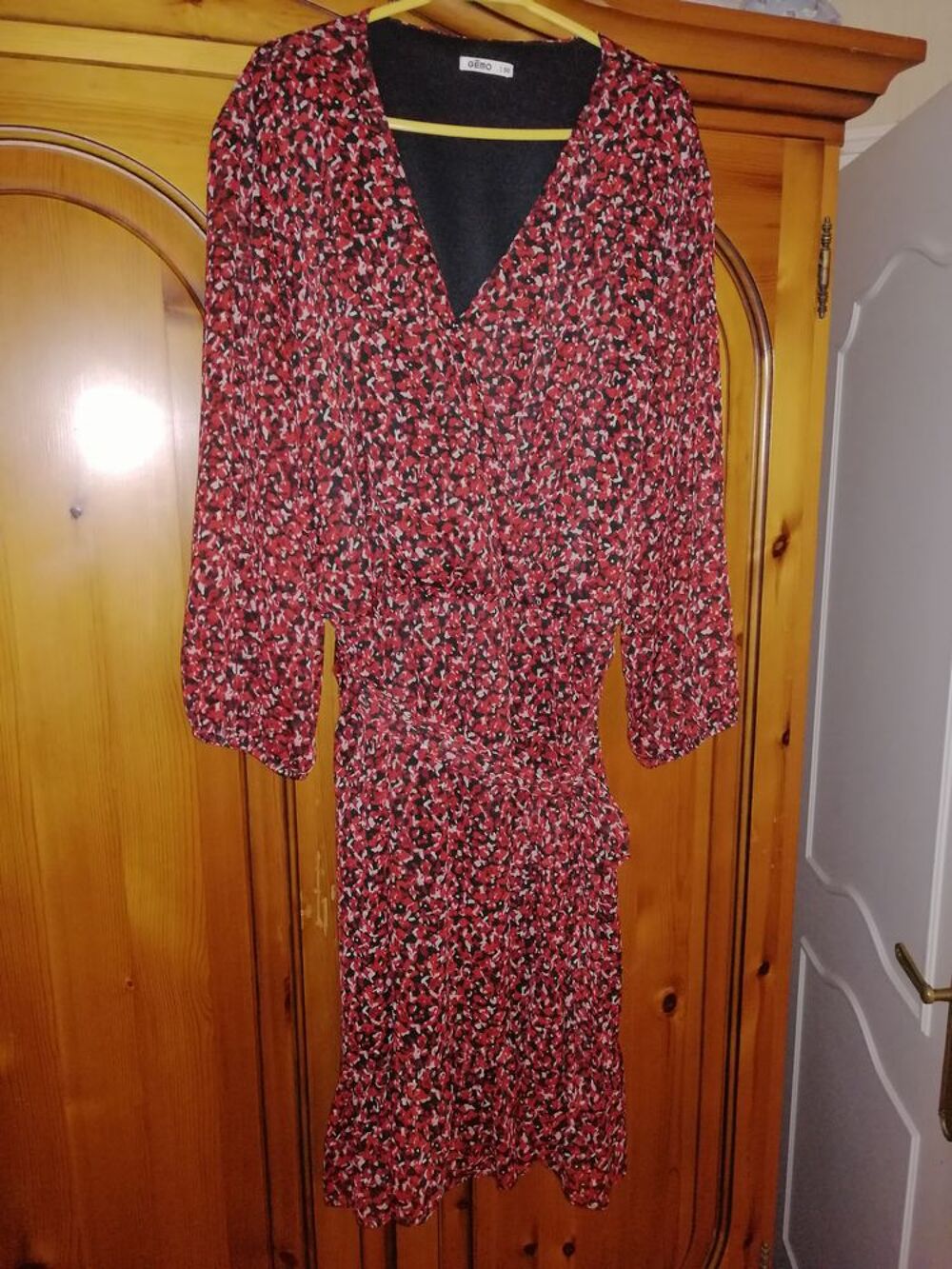 Achetez robe t 50 g mo robe occasion annonce vente Courdimanche