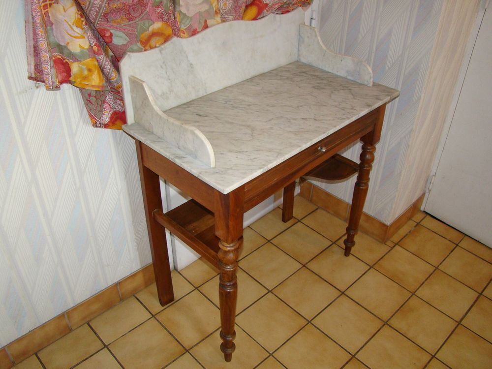 Table de toilette ancienne - Epoque 1900
Meubles