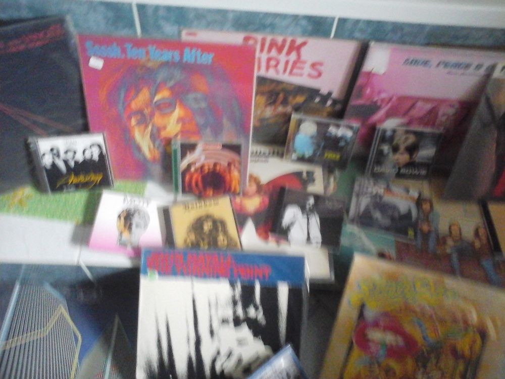 VINYLS et CD ann&eacute;es 60, 70 ...
CD et vinyles