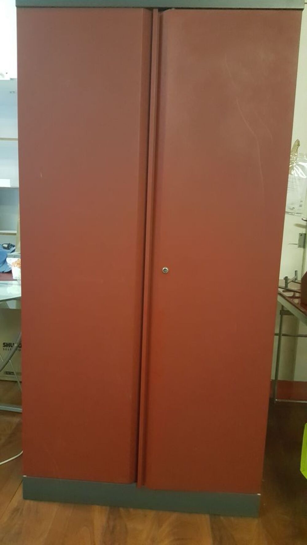 Armoire m&eacute;tallique Meubles