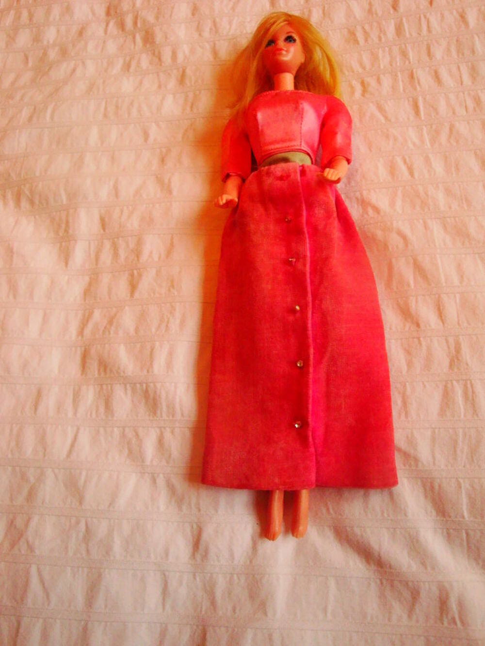 V&ecirc;tement de poup&eacute;e BARBIE mattel ann&eacute;e 1963 Jeux / jouets