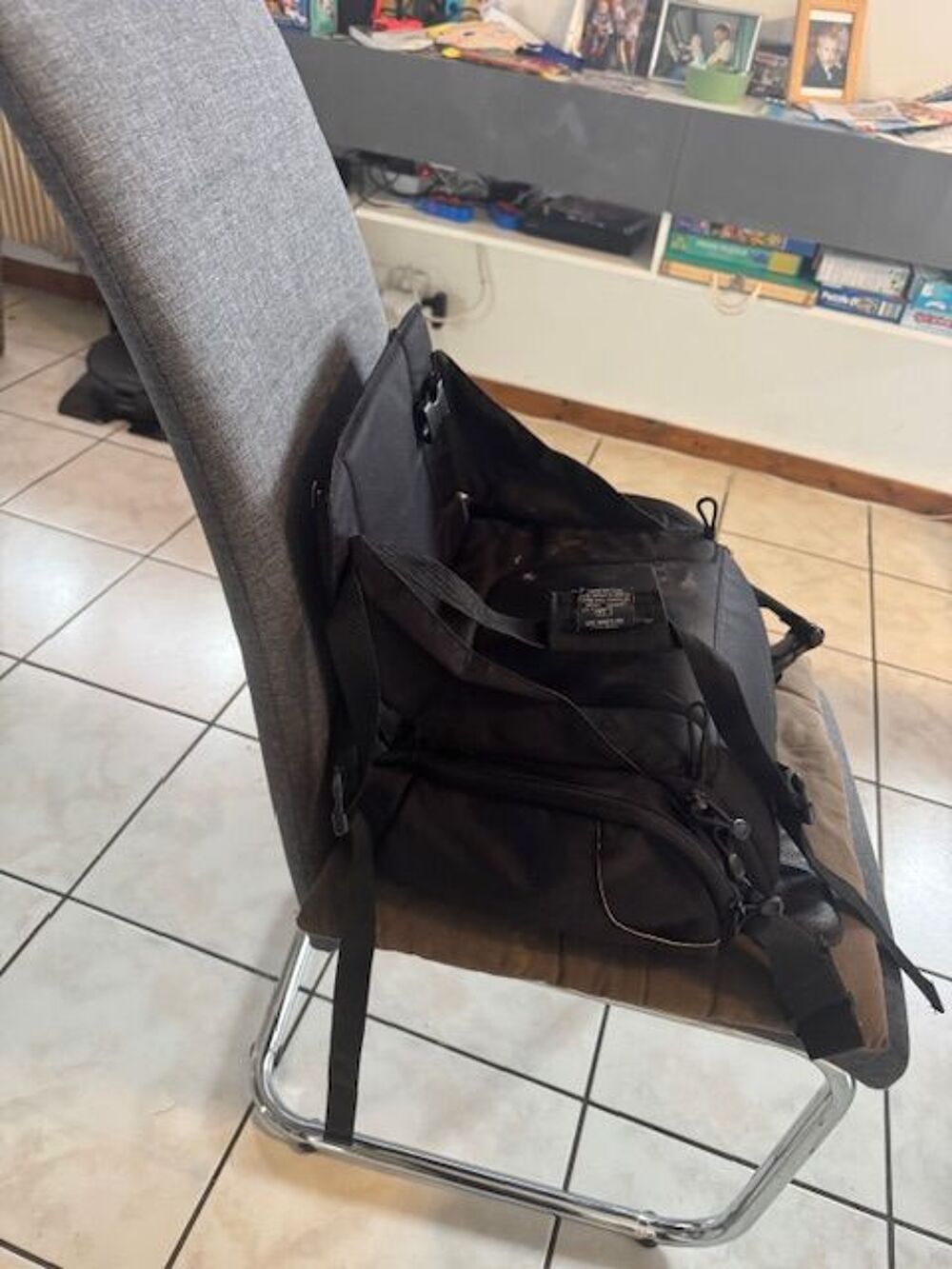 Rehausseur avec coffre pour chaise enfant Puériculture