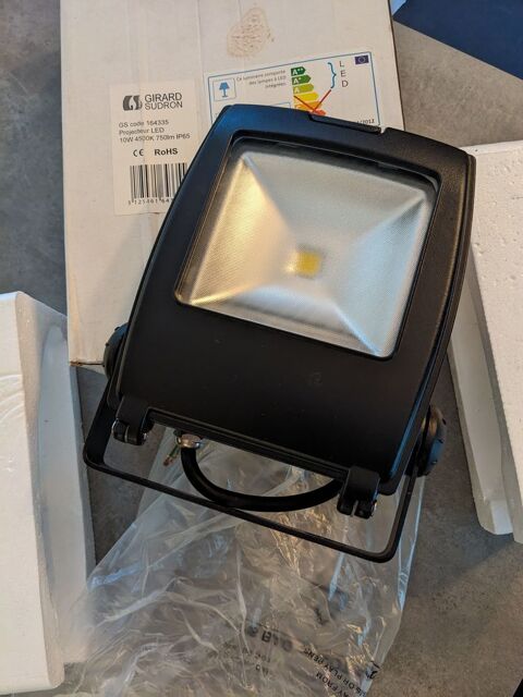 Lampe Projecteur NEUF led 750 lumens pour 10 Watt de consomm 15 Marseille 13 (13)