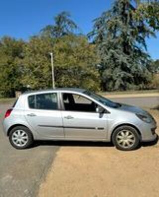 Clio III Clio 1.2 16V 75 Authentique 2006 occasion 69300 Caluire-et-Cuire