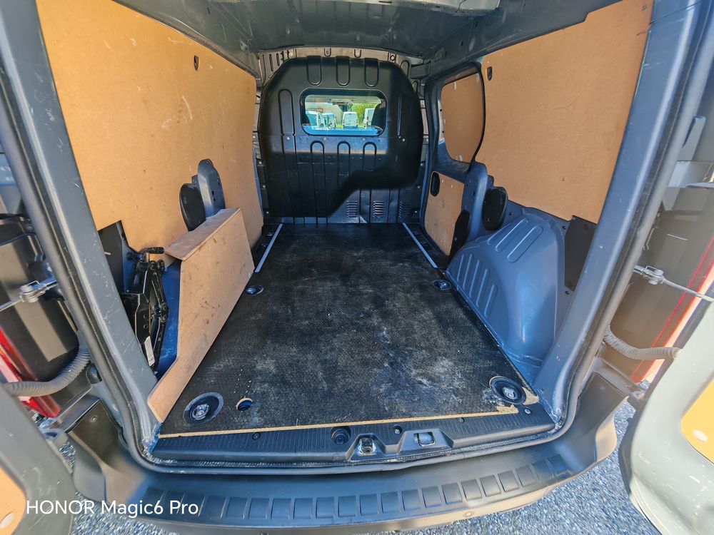 Express EXPRESS VAN BLUE DCI 95 - 22 CONFORT 2022 occasion 05300 Laragne-Mont&eacute;glin