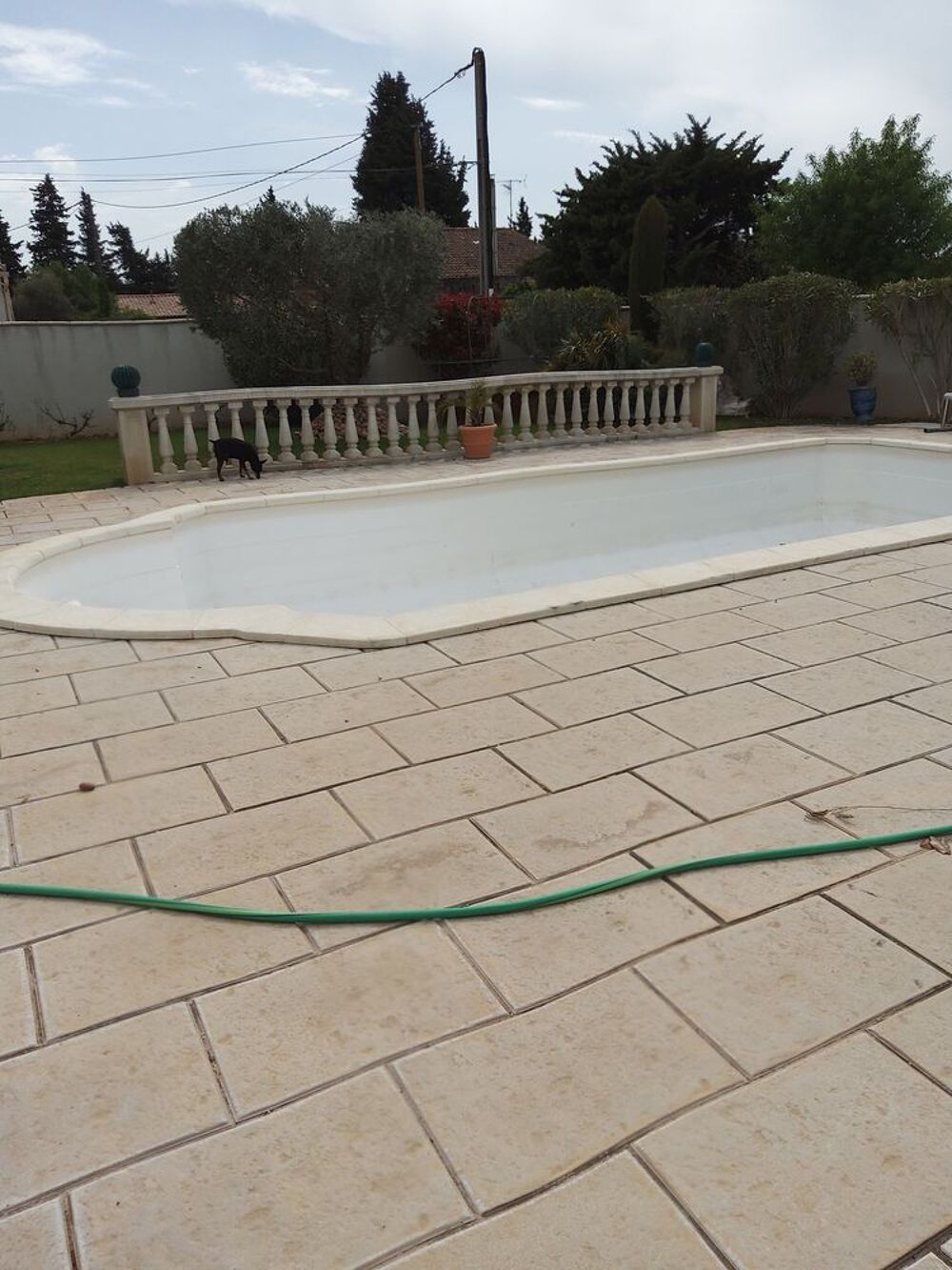 enrouleur bache a bulles pour piscine. Jardin