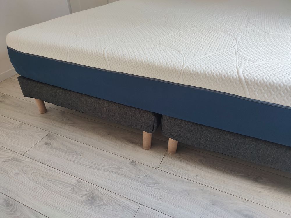 Lit 180 x 200 cm sommiers et matelas Innaya First Meubles