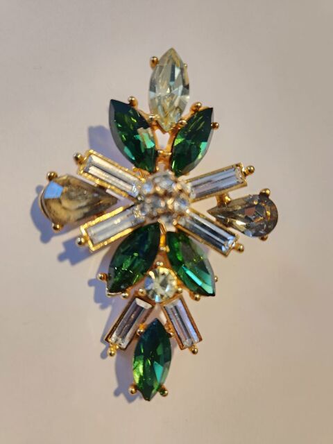 Broche Croix strass vert Crystal Christian LACROIX 310 Vigneux-sur-Seine (91)