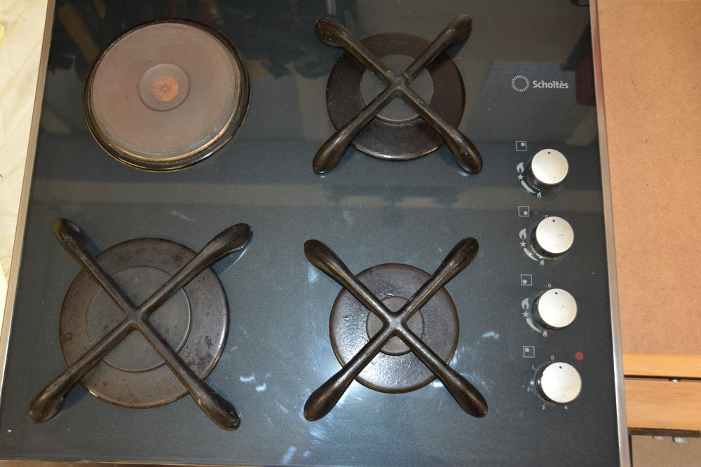 TABLE DE CUISSON TV 63S SCHOLTES Electroménager