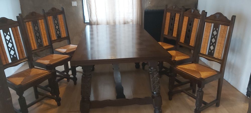 Salle &agrave; manger et buffet Meubles