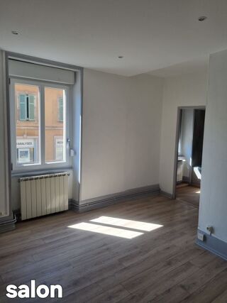  Appartement à louer 2 pièces 45 m² Belfort
