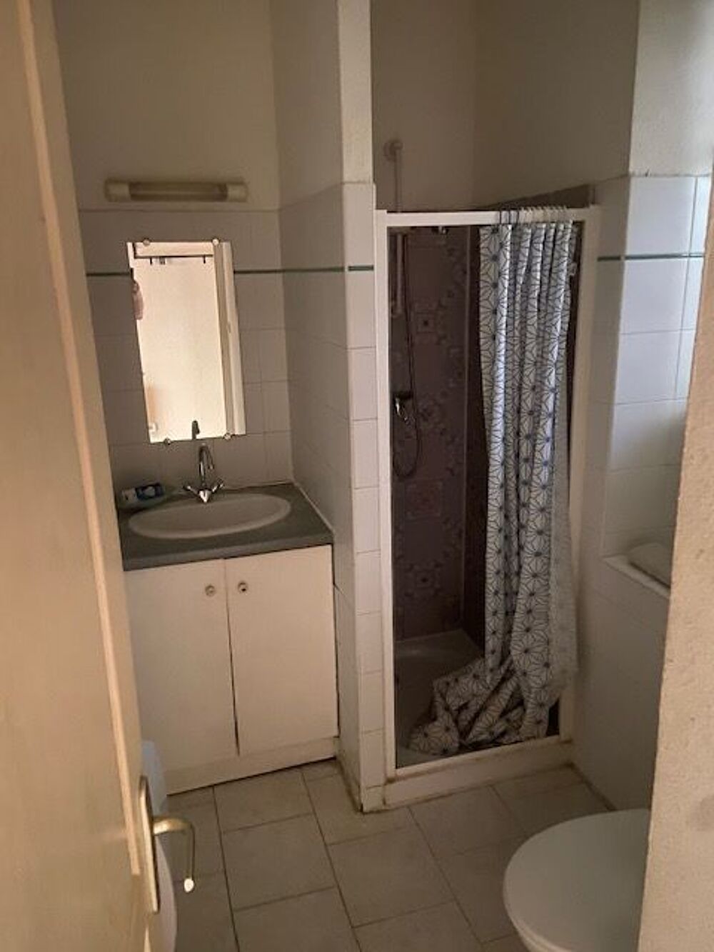 Location Appartement Studio hyper centre Nimes Nîmes