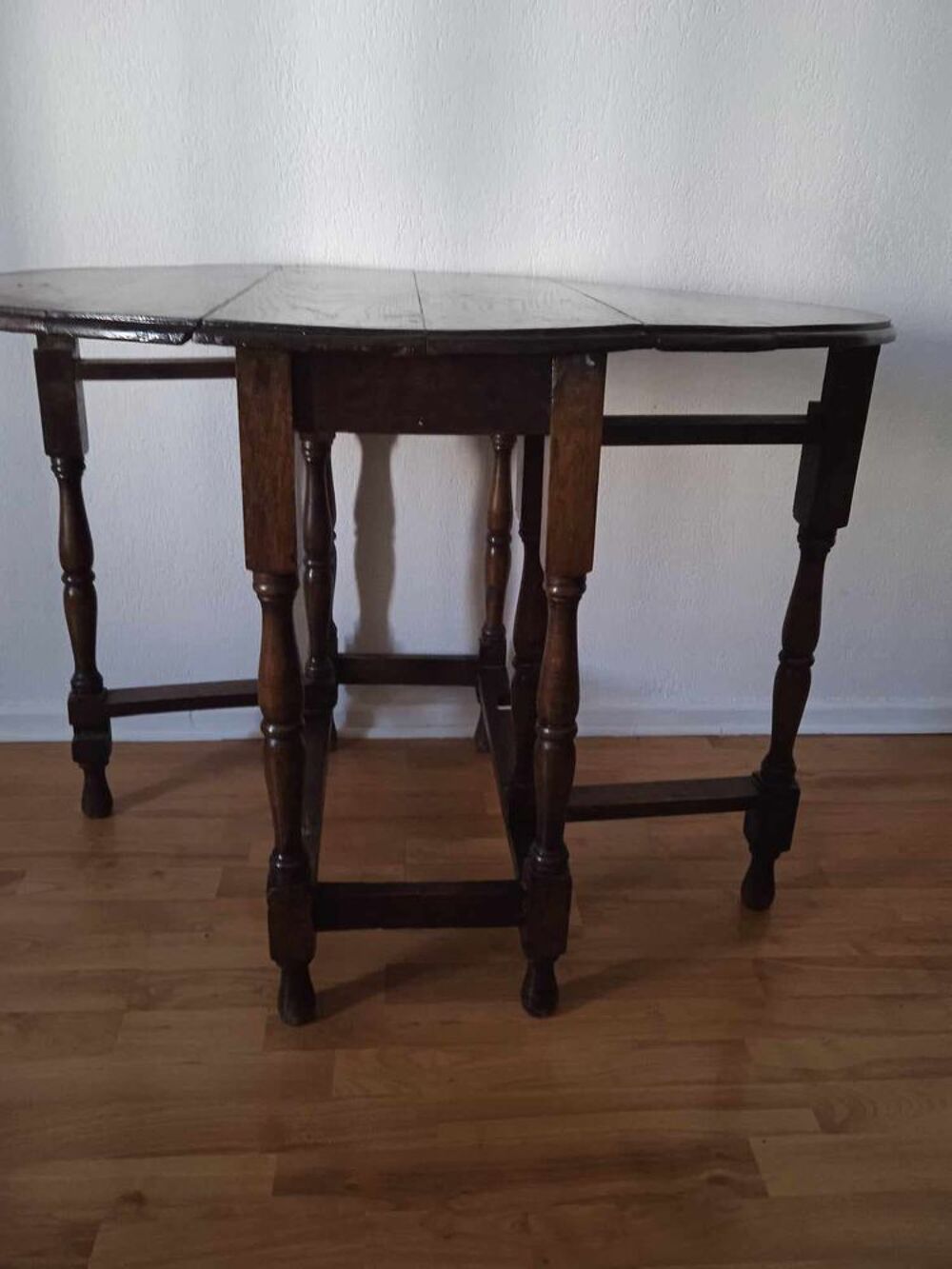 Table Antique en Ch&ecirc;ne Massif
Meubles