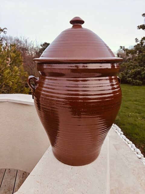 Grande jarre en terre cuite verniss�e cognac, avec couvercle 100 La Bernerie-en-Retz (44)