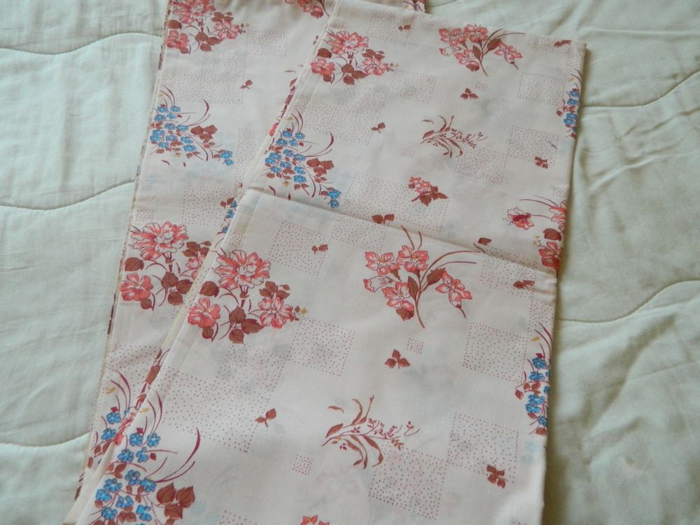  COUPON TISSUS FLEURS ROSE ET BLEU Décoration