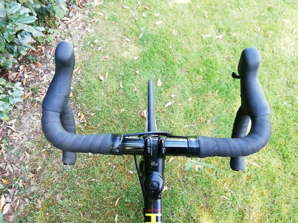 V&eacute;lo route b'twin T. 51 Vélos