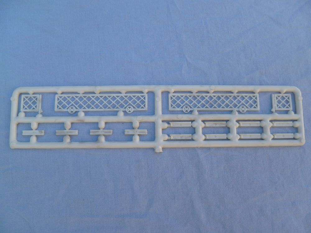 Maquette MKD train ho Jeux / jouets