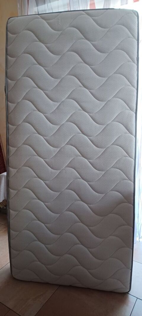 2 matelas de 90 cm pour lit de 1 personne. 80 La Tremblade (17)