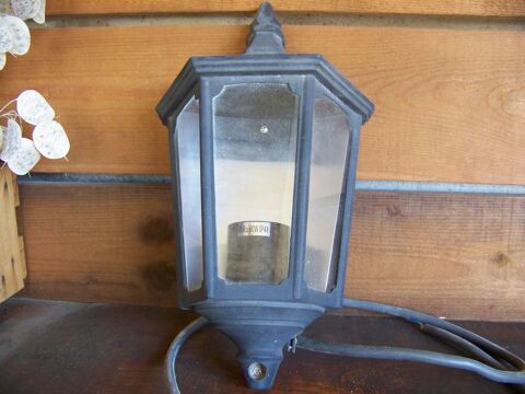 LAMPE MURALE POUR  EXTERIEUR 12 Bessèges (30)