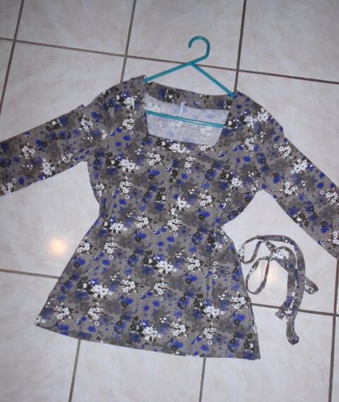 Haut tunique grise et fleurie liberty M. 3 / 4 - T 38 - 40 3 Domart-en-Ponthieu (80)