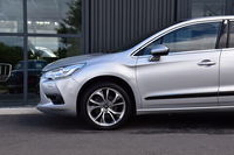 DS4 BlueHDi 150 S&S BVM6 Sport Chic 2015 occasion 56300 Pontivy