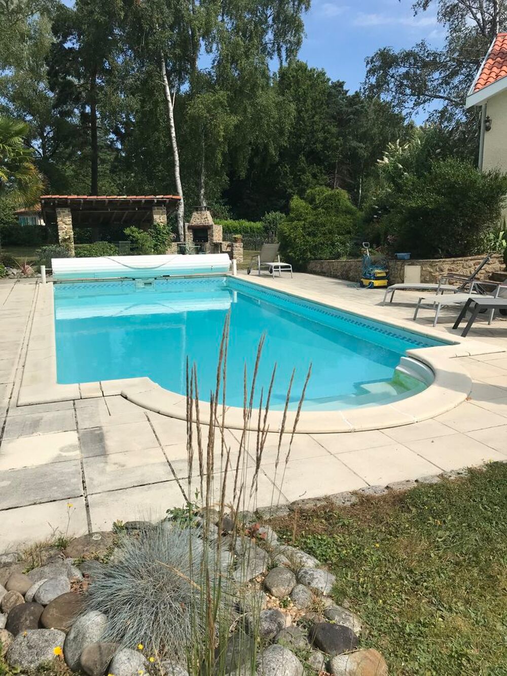volet motoris&eacute; piscine Jardin