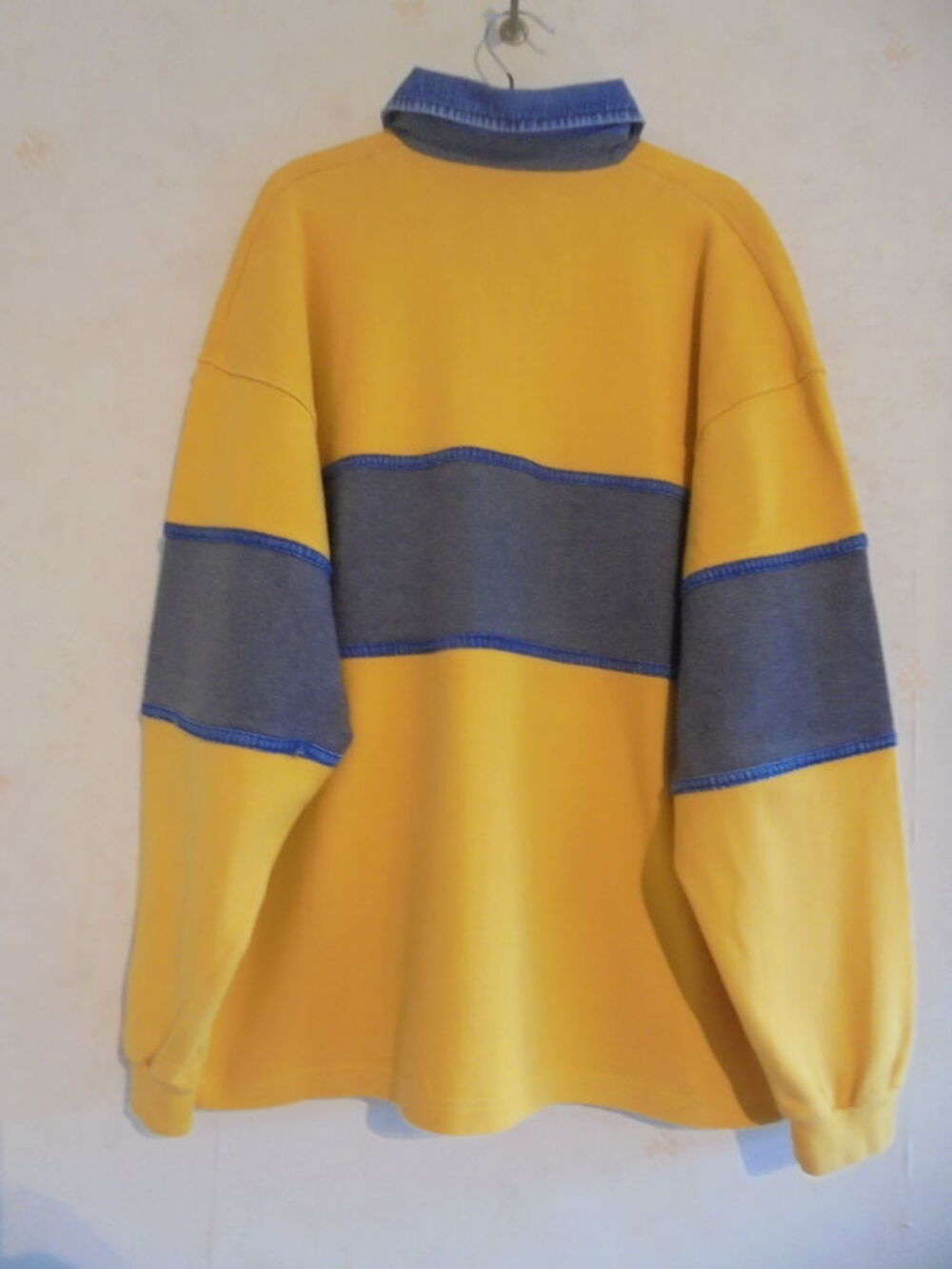 Sweat shirt col jean (51) Vêtements