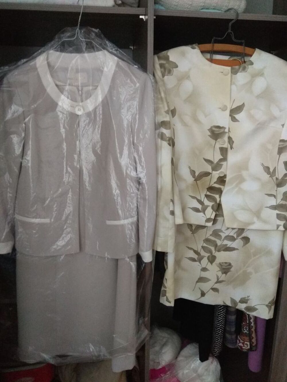 ensemble veste- jupe ou robe Vêtements