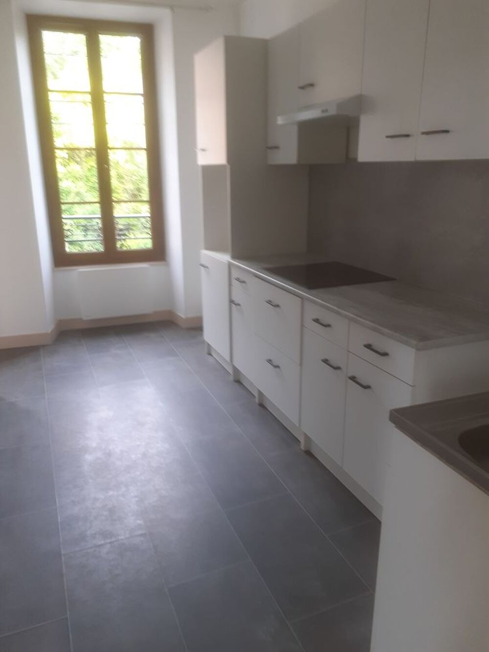 Location Appartement APPARTEMENT T2 A VALLERY 89150 Vallery