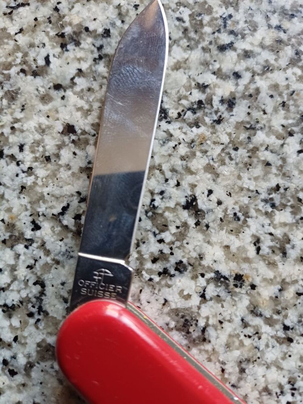 couteau suisse Victorinox 
Bricolage