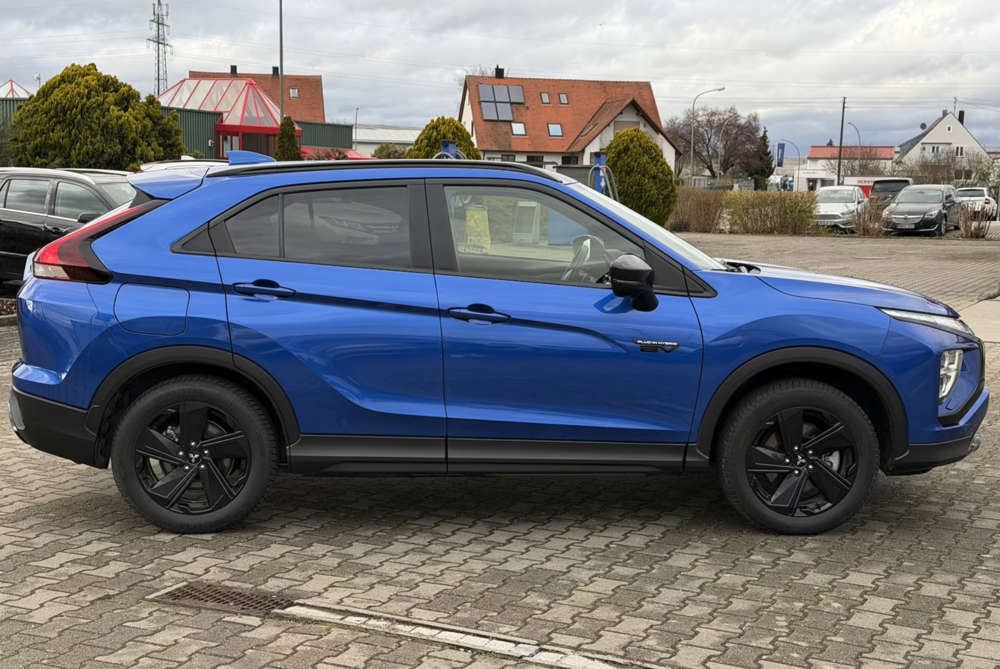 Eclipse Cross 2.4 MIVEC PHEV Twin Motor 4WD BLACK Collection (5 CV) 2024 occasion 59000 Lille