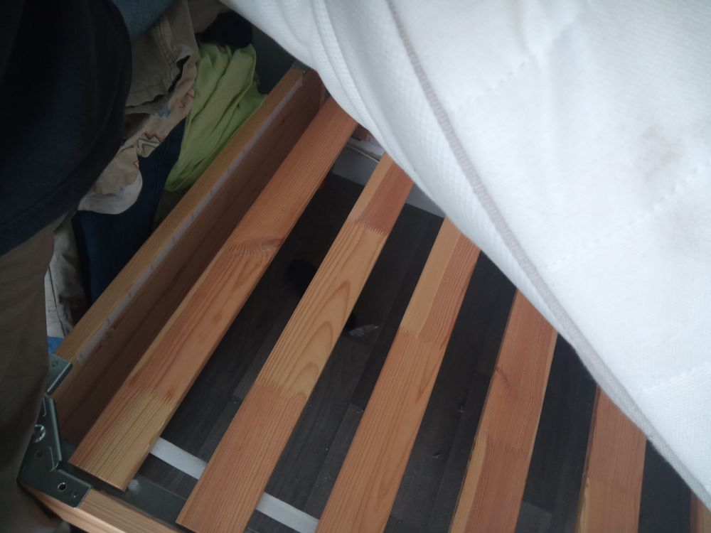 lit 90cm et matelas Meubles