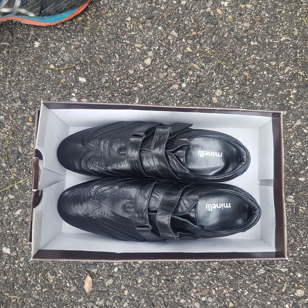 Chaussures Minelli neuve Chaussures