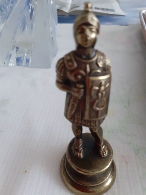 JEU D'ECHEC EN BRONZE 220 Paris 18 (75)